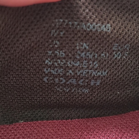 Coach Woman’s Signature Ivy Sneaker - Picture 9 of 13